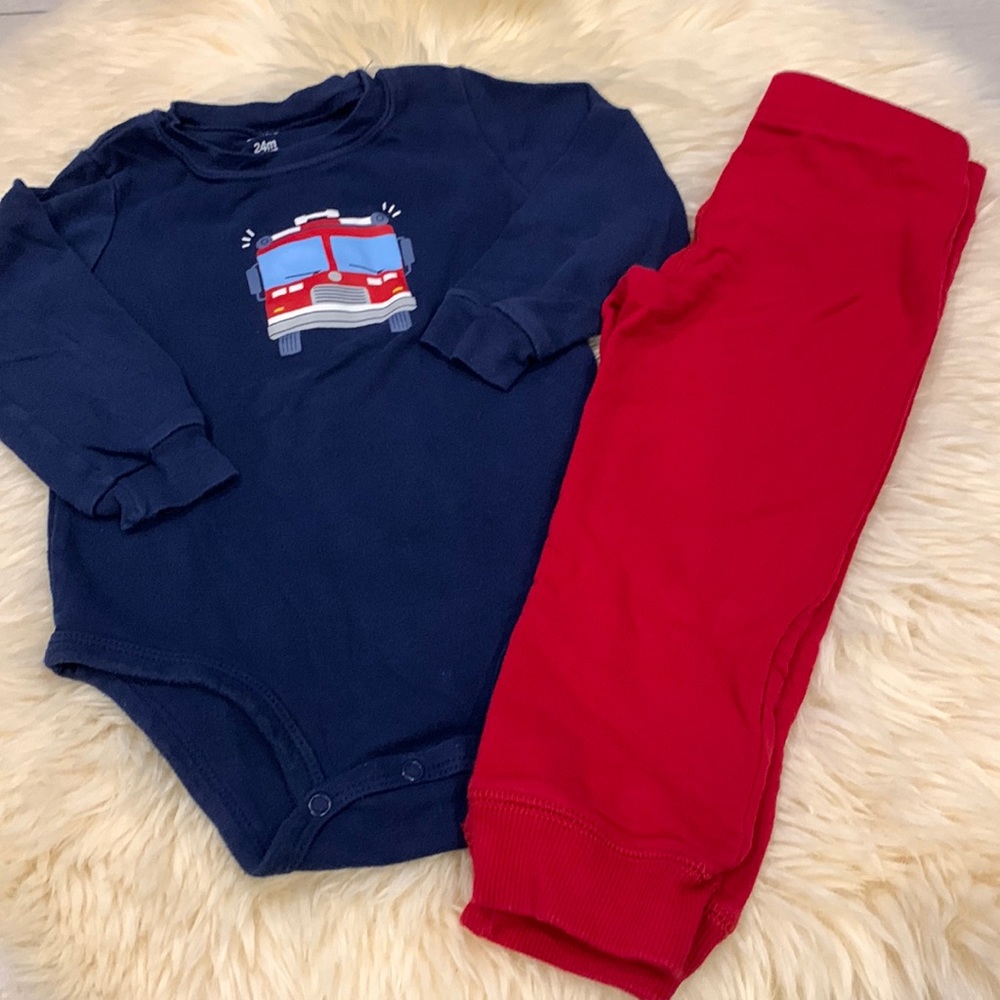 Carter’s Matching 2 piece Set with Long Sleeve Blue Shirt and Red Sweatpants 24M